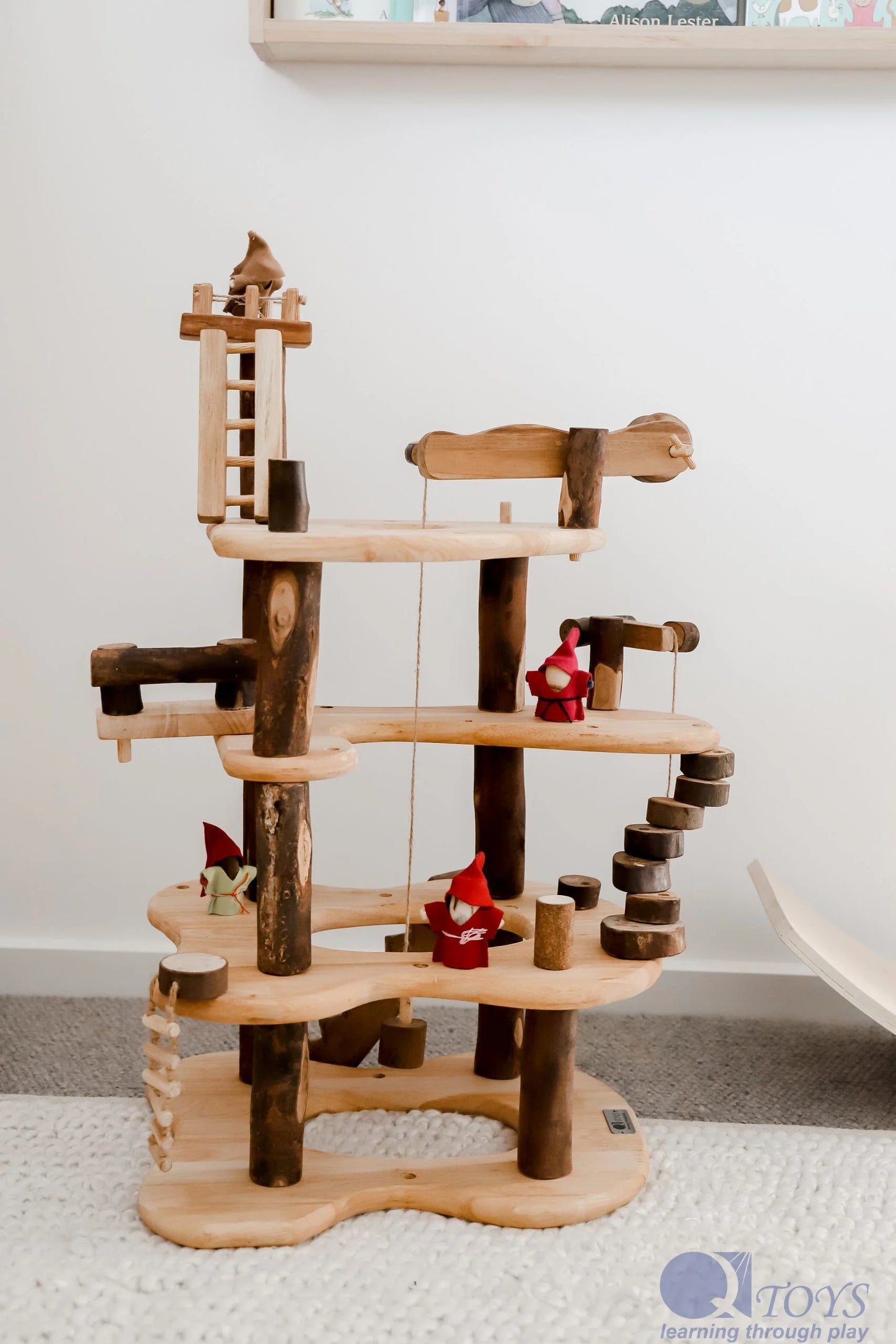 Qtoys Wooden Three level tree house play set