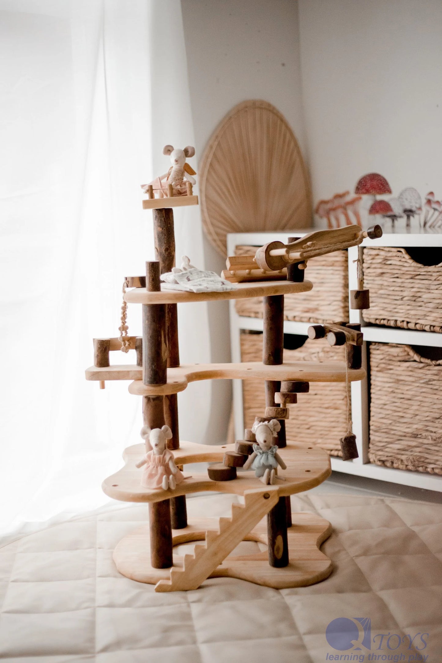 Qtoys Wooden Three level tree house play set