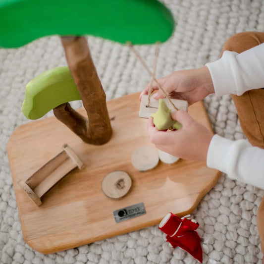 Qtoys Wooden Tree and Swing play set