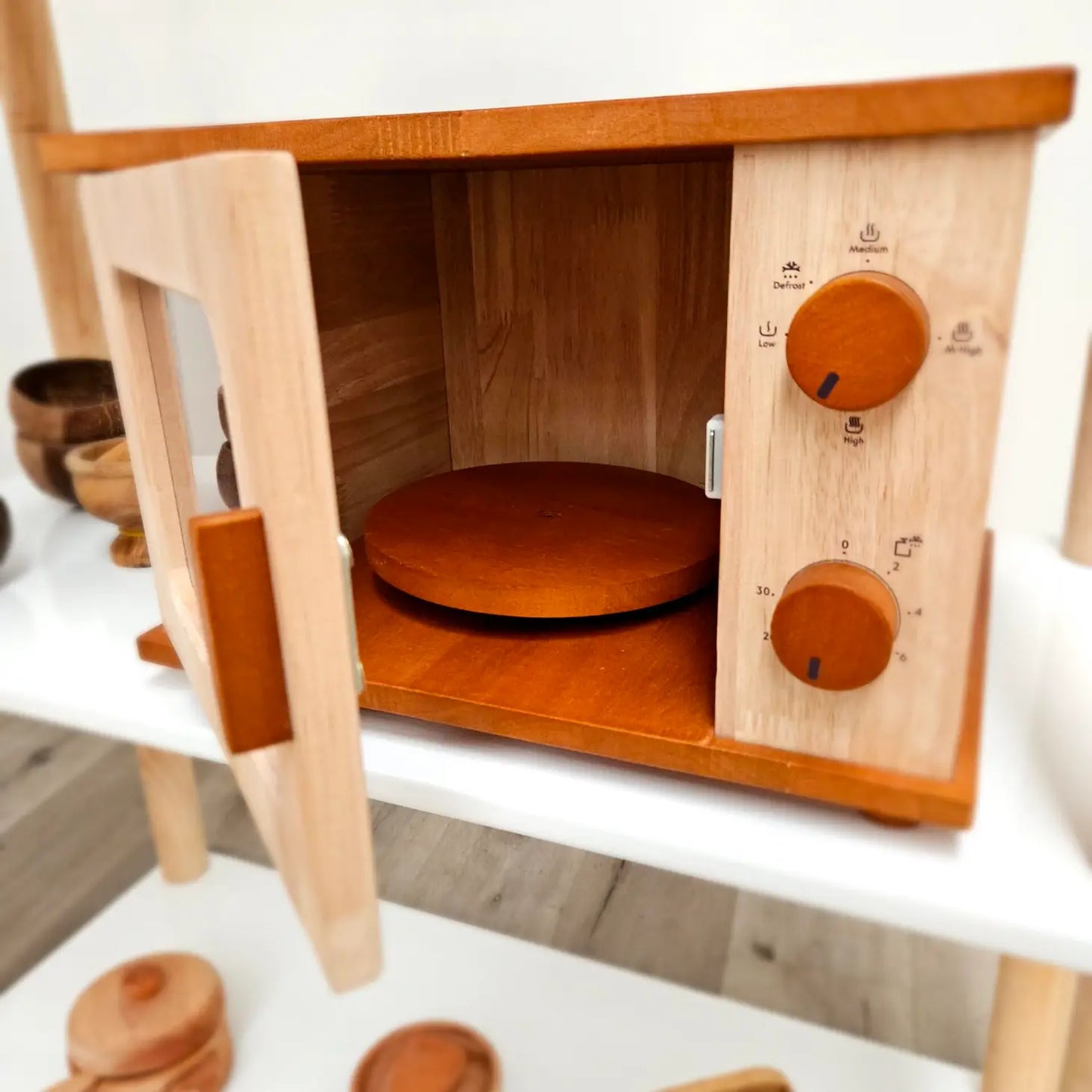 Qtoys Wooden Microwave Oven