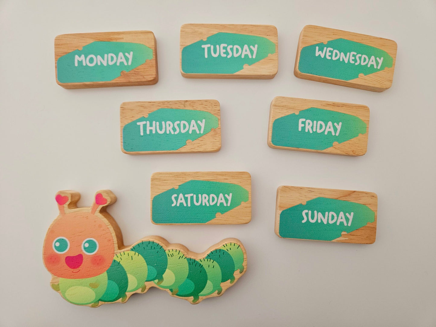 Qtoys Wooden Caterpillar Lacing Set