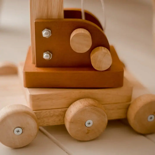 Qtoys Wooden Tower Crane Toy