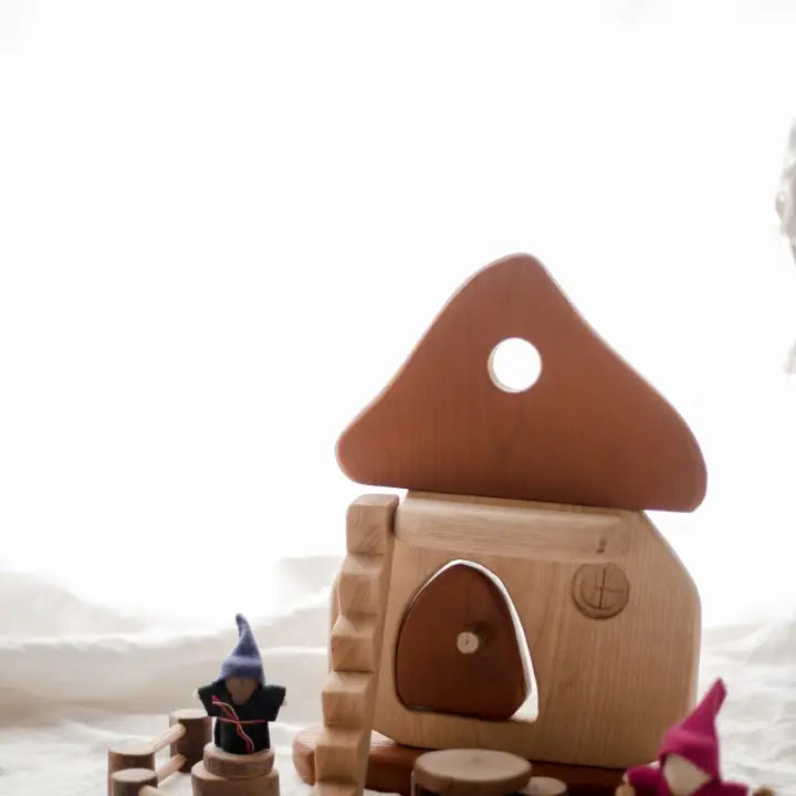 Qtoys Wooden Natural Mushroom House