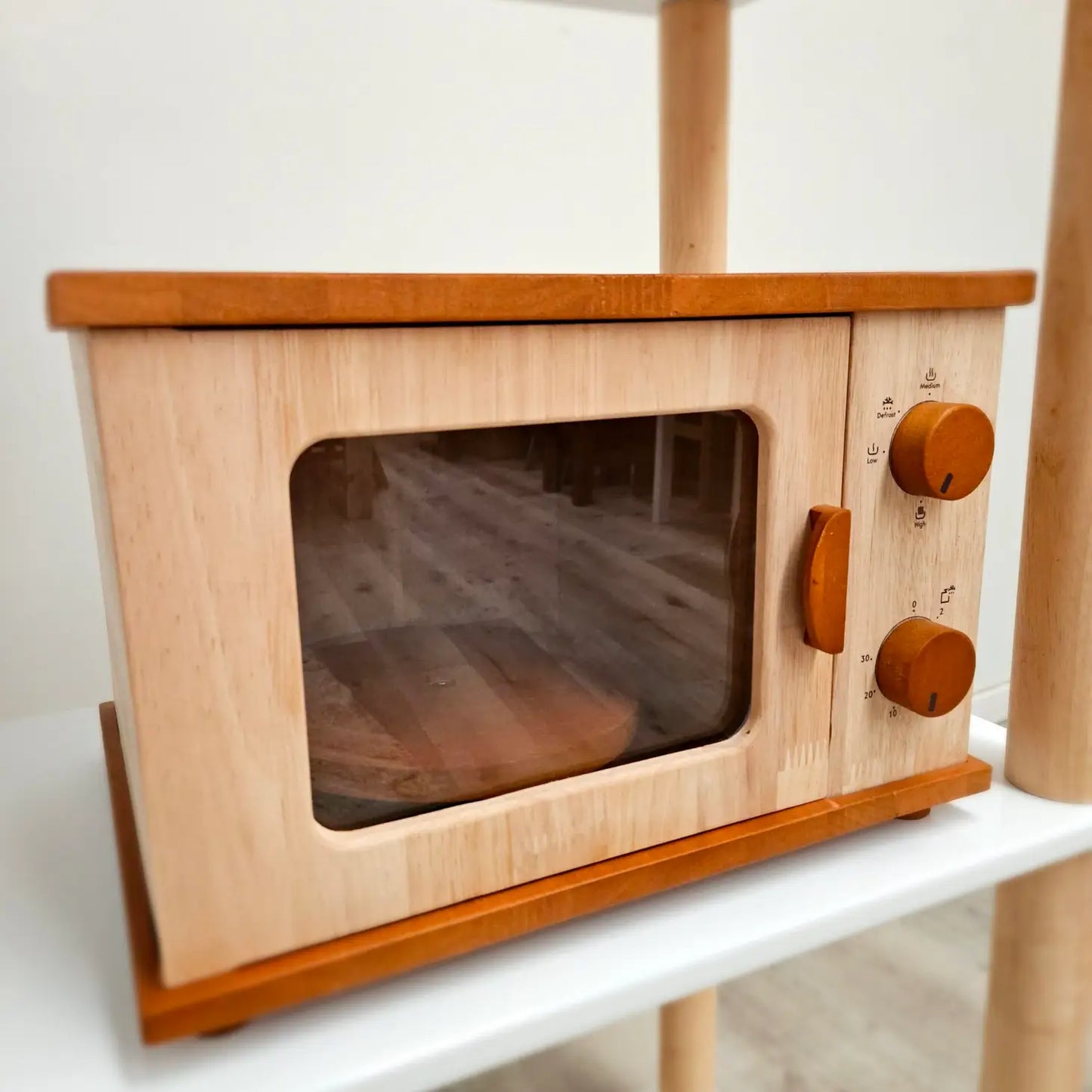Qtoys Wooden Microwave Oven