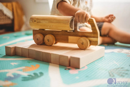 Qtoys Wooden Simple Tanker