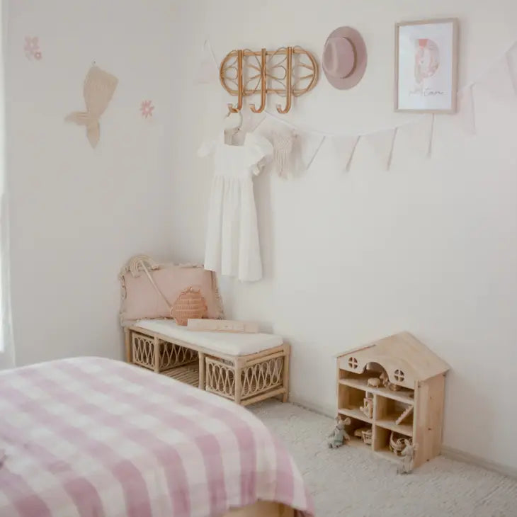 Qtoys Classic Wooden Dollhouse