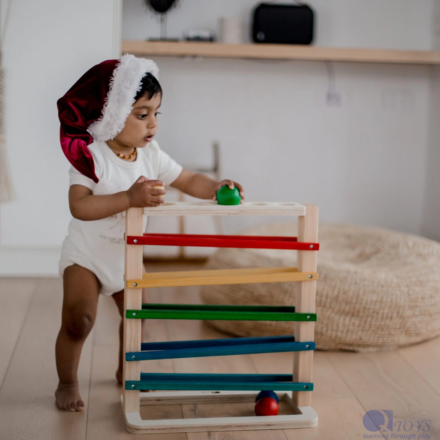 Qtoys Wooden Track a ball rack