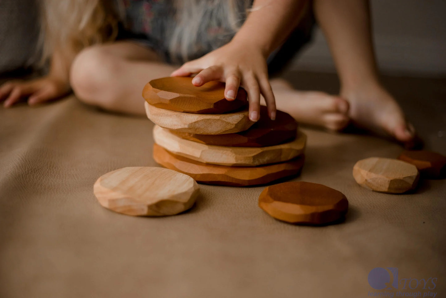 Qtoys Wooden Two Tone Stacking Stones