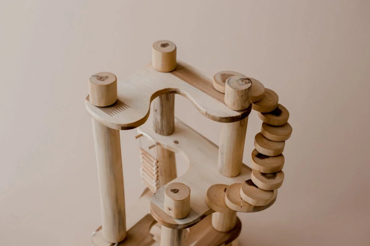 Qtoys Wooden Tree House Construction Set