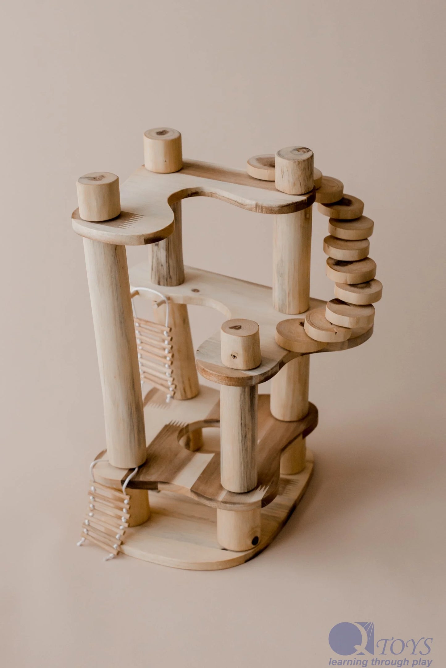 Qtoys Wooden Tree House Construction Set