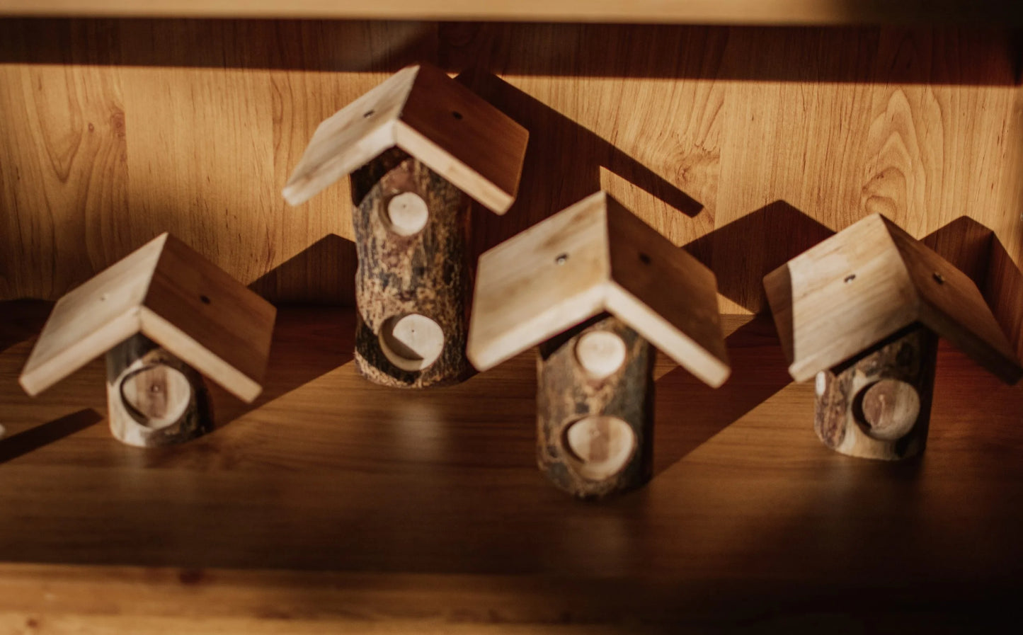 Qtoys Wooden Tree Log houses set of 4