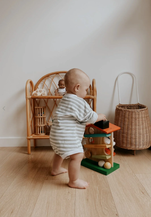 Qtoys Wooden Ball Rolling House