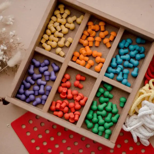 Qtoys Wooden Froebel Peg and Lacing Board