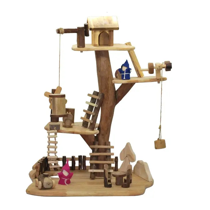 Qtoys Wooden Adventure Tree House