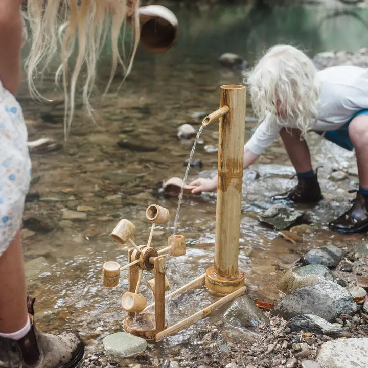 Qtoys Bamboo Water Mill