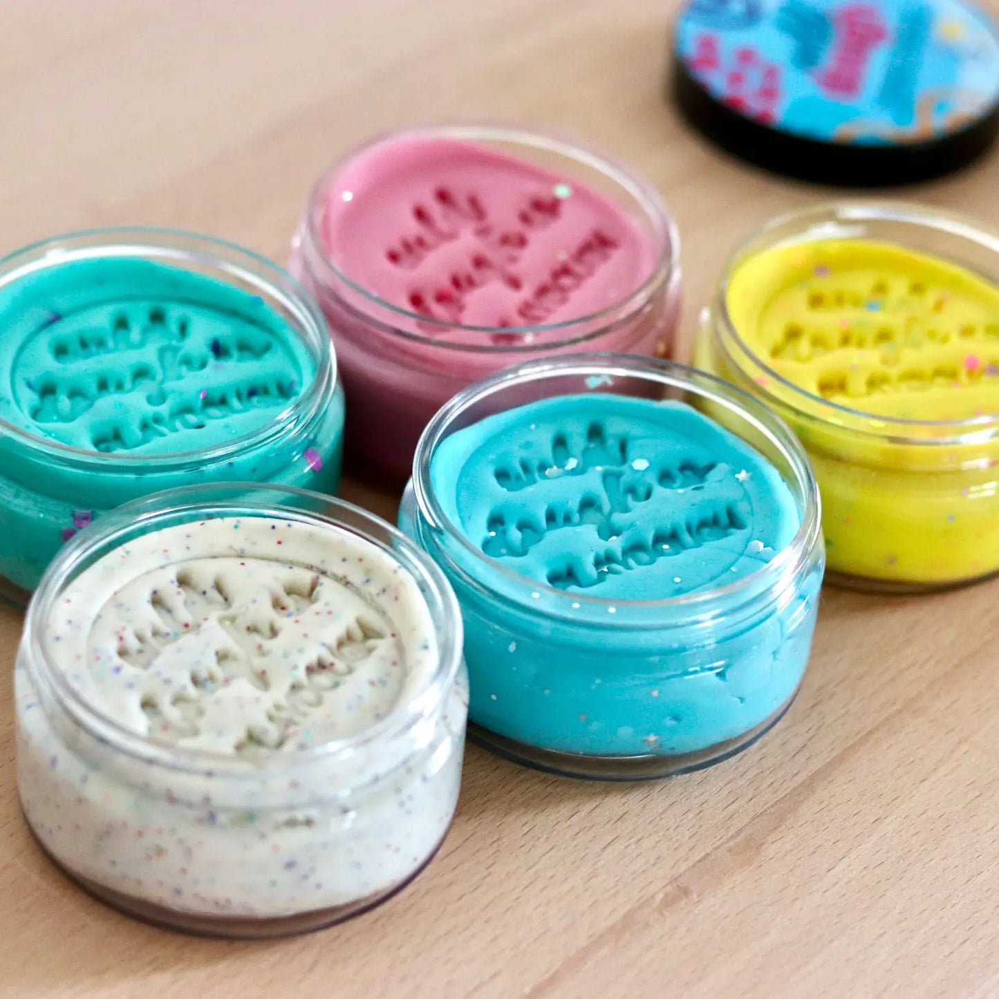 Wild Dough Sunshine Yellow Playdough - Glitter 280g