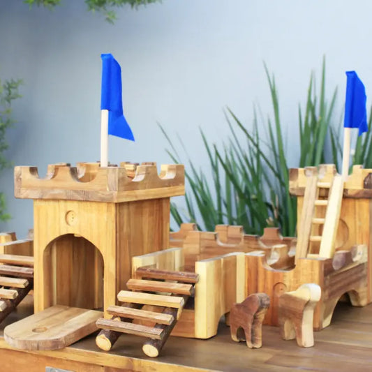 Qtoys Wooden Medieval Castle