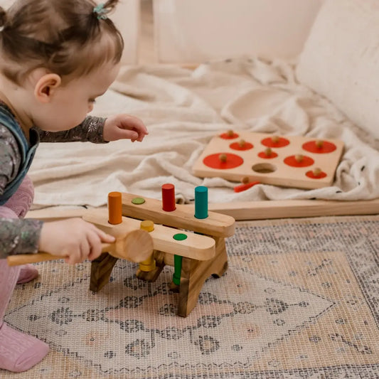 Qtoys Wooden Pound A Peg