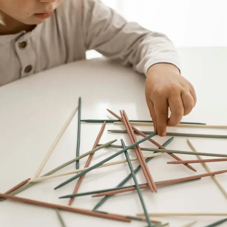 Mindful and Co Kids Pick Up Sticks