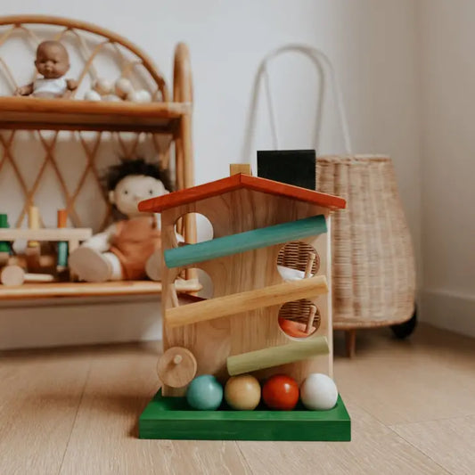 Qtoys Wooden Ball Rolling House